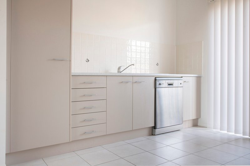 Photo - 2/22 Hickey Street, Cessnock NSW 2325 - Image 7