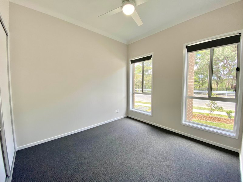 Photo - 2/22 Integrity Street, Cameron Park NSW 2285 - Image 2