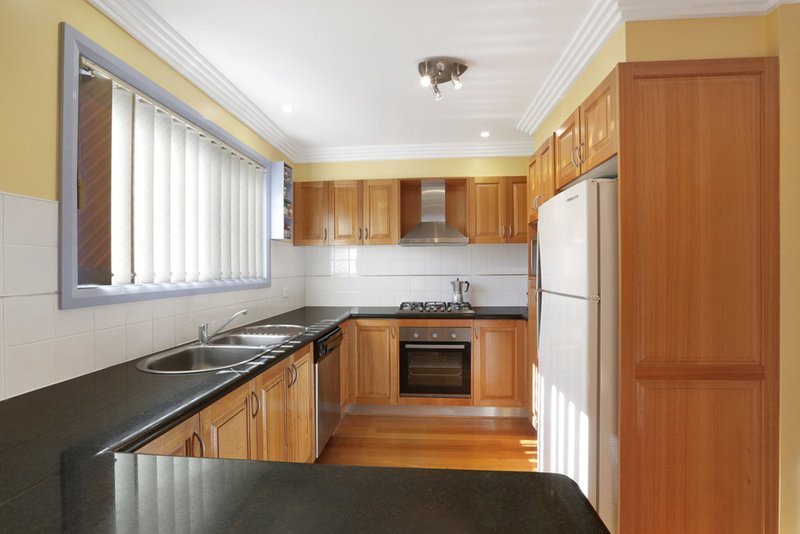 Photo - 2/22 Matthews Street, Wollongong NSW 2500 - Image 3