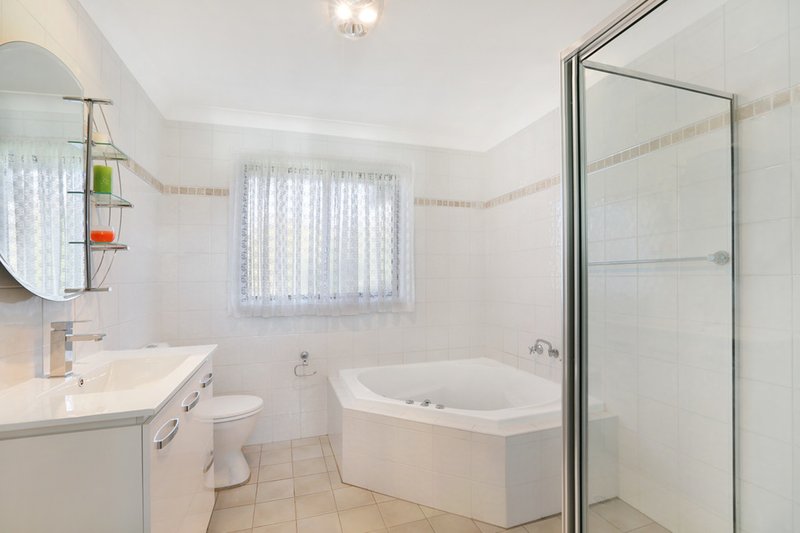 Photo - 2/22 Matthews Street, Wollongong NSW 2500 - Image 5