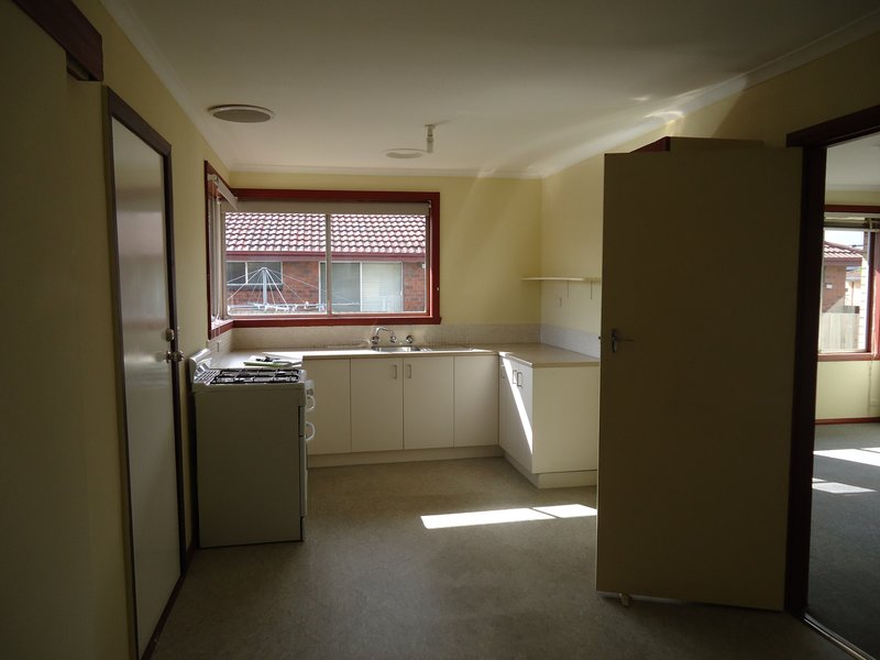 Photo - 2/22 Morwell Avenue, Dandenong South VIC 3175 - Image 3