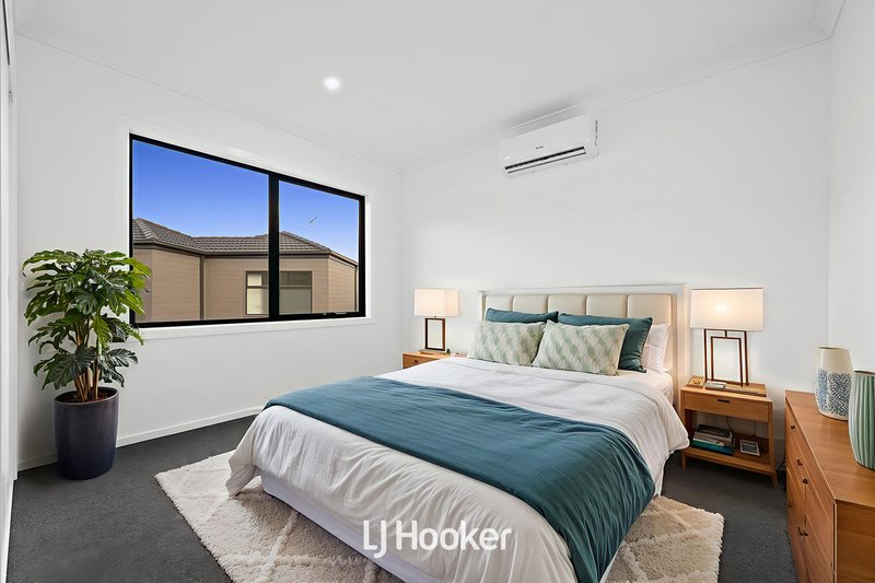 Photo - 2/22 Napier Street, Dandenong VIC 3175 - Image 6