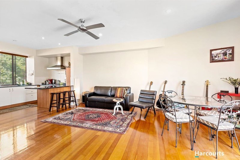 Photo - 2/22 Nelson Parade, Manly QLD 4179 - Image 3