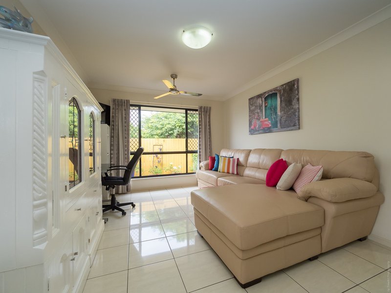 Photo - 2/22 Northshore Ave , Toogoom QLD 4655 - Image 11