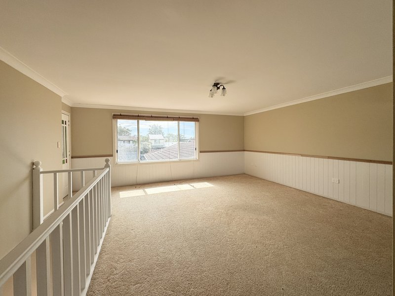 Photo - 2/22 Old Bar Road, Old Bar NSW 2430 - Image 2