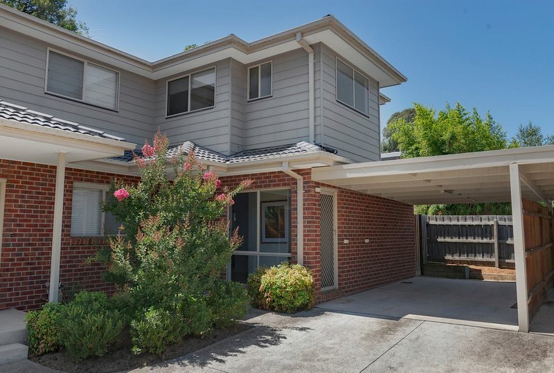 Photo - 2/22 Oliver Street, Ringwood VIC 3134 - Image 1