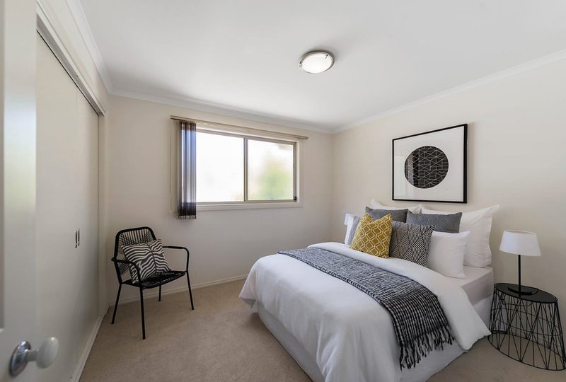 Photo - 2/22 Oliver Street, Ringwood VIC 3134 - Image 7