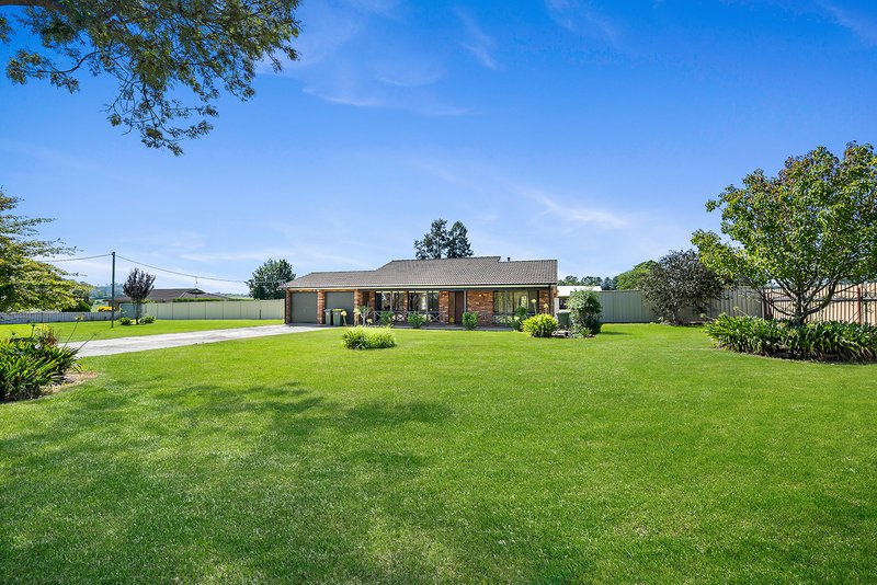 Photo - 222 Racecourse Avenue, Menangle Park NSW 2563 - Image 9