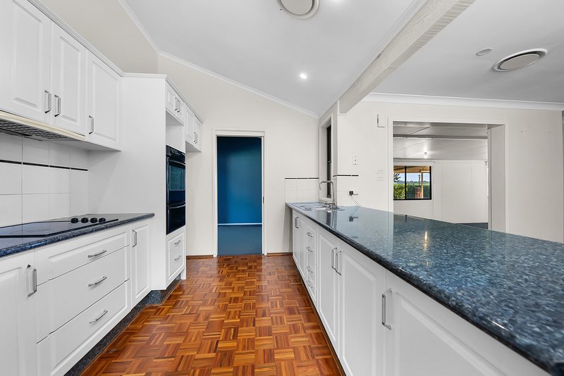 Photo - 222 Racecourse Avenue, Menangle Park NSW 2563 - Image 11