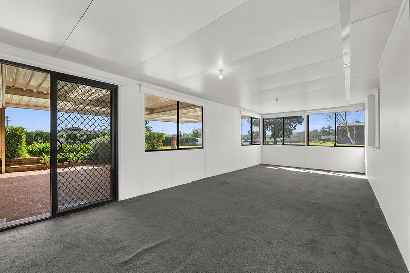 Photo - 222 Racecourse Avenue, Menangle Park NSW 2563 - Image 16