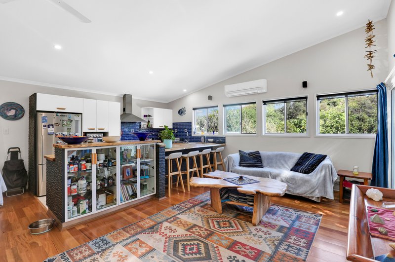 Photo - 2/22 Samarinda Way, Point Lookout QLD 4183 - Image 5