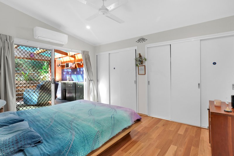 Photo - 2/22 Samarinda Way, Point Lookout QLD 4183 - Image 11