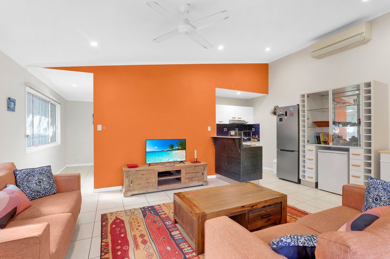 Photo - 2/22 Samarinda Way, Point Lookout QLD 4183 - Image 16