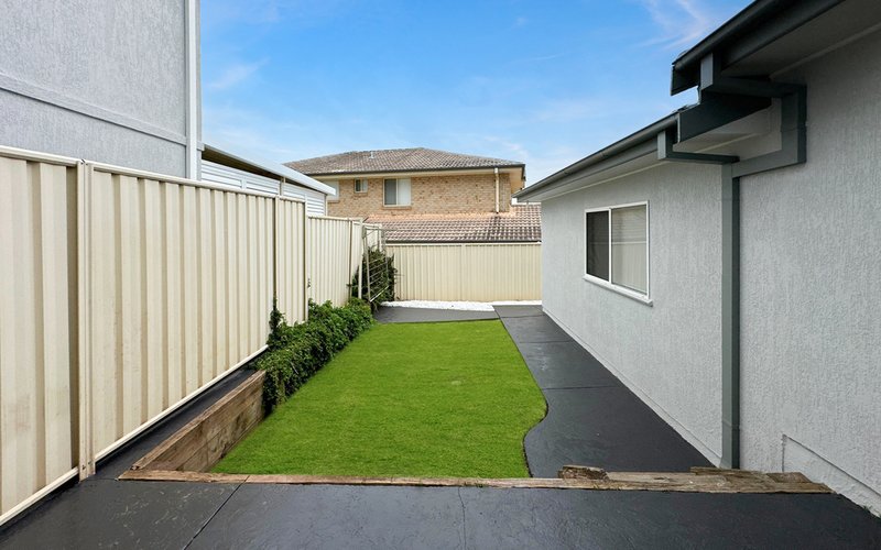 Photo - 2/22 Tasman Drive, Shell Cove NSW 2529 - Image 8