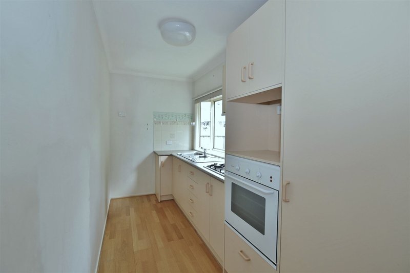 Photo - 2/22 Thomas Street, Noble Park VIC 3174 - Image 3
