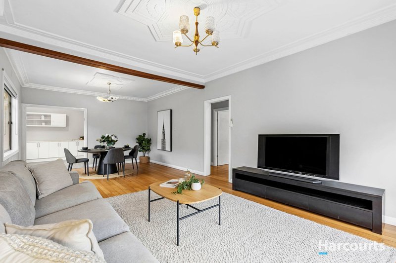 Photo - 222 Thompson Road, North Geelong VIC 3215 - Image 2