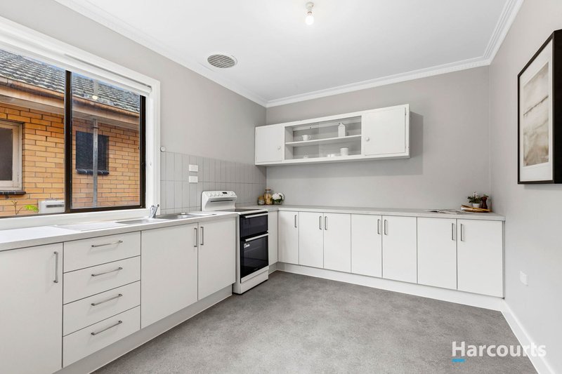 Photo - 222 Thompson Road, North Geelong VIC 3215 - Image 3