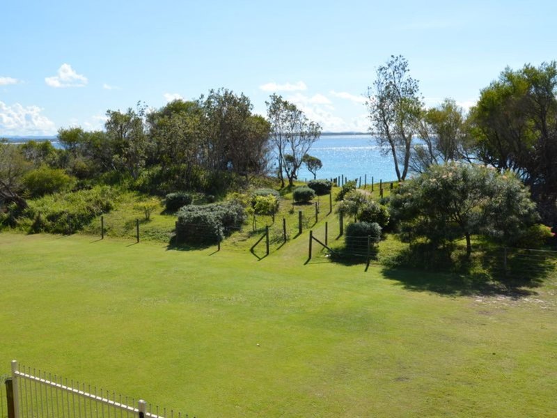 Photo - 2/22 Voyager Close, Nelson Bay NSW 2315 - Image 3