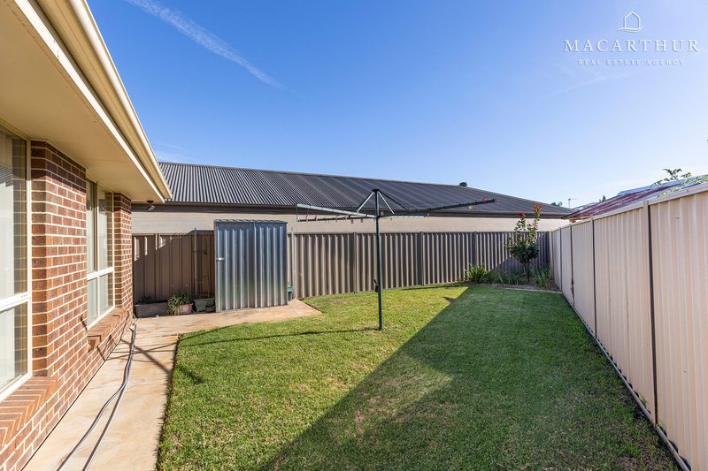 Photo - 2/22 Warambee Street, Glenfield Park NSW 2650 - Image 14