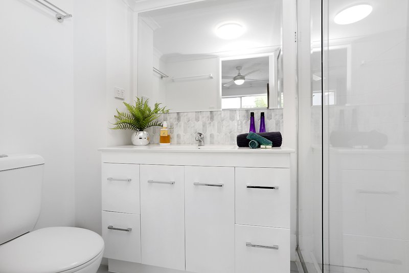 Photo - 22/21-27 Markwell Avenue, Surfers Paradise QLD 4217 - Image 6