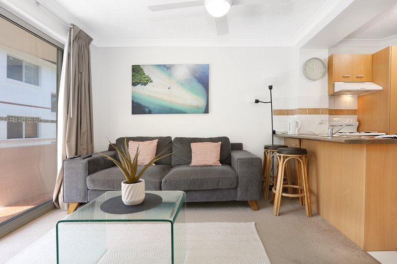 Photo - 22/21-27 Markwell Avenue, Surfers Paradise QLD 4217 - Image 7