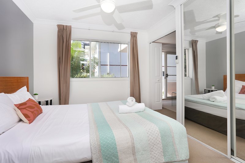 Photo - 22/21-27 Markwell Avenue, Surfers Paradise QLD 4217 - Image 9