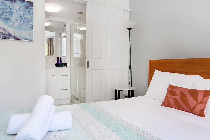 Photo - 22/21-27 Markwell Avenue, Surfers Paradise QLD 4217 - Image 16