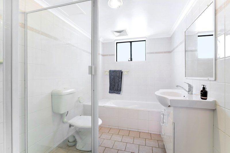 Photo - 22/21-27 Weigand Avenue, Bankstown NSW 2200 - Image 6