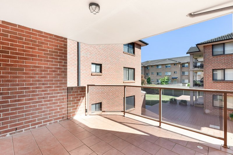 Photo - 22/21-27 Weigand Avenue, Bankstown NSW 2200 - Image 7