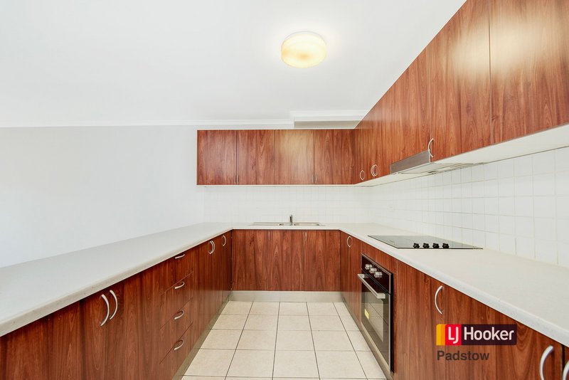 Photo - 22/21-29 Hume Highway, Warwick Farm NSW 2170 - Image 5