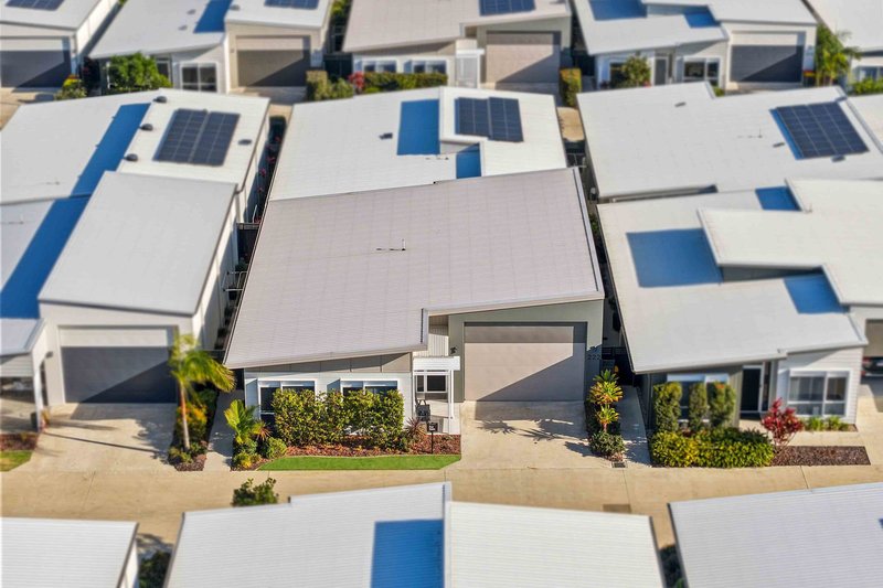 Photo - 222/1 Latitude Boulevard, Nikenbah QLD 4655 - Image 17