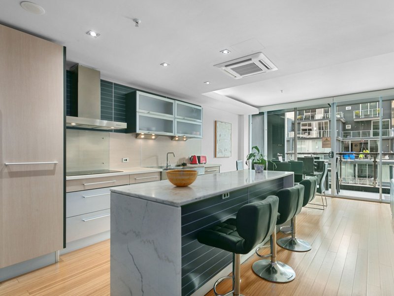 Photo - 22/22 St Georges Terrace, Perth WA 6000 - Image 11