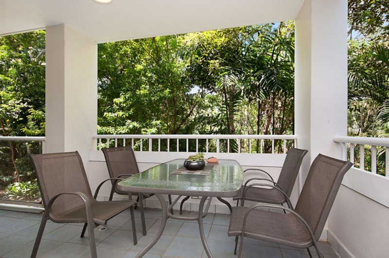 Photo - 222/305-341 Coral Coast Drive, Palm Cove QLD 4879 - Image 10