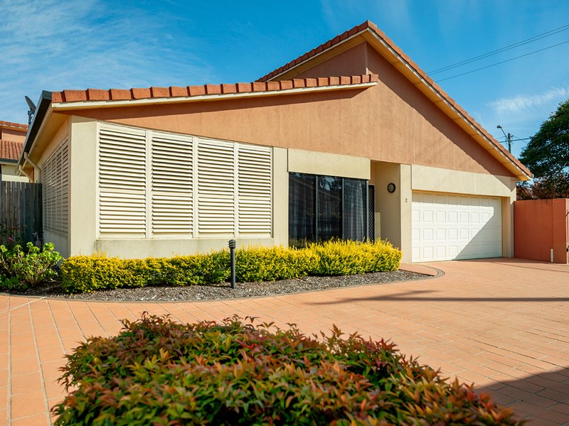 Photo - 2/224 Herries Street, Newtown QLD 4350 - Image 1