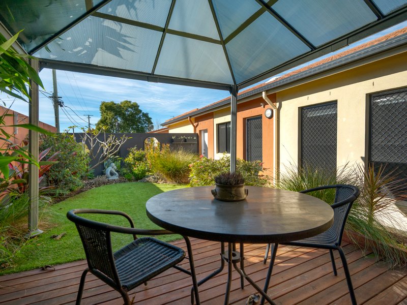 Photo - 2/224 Herries Street, Newtown QLD 4350 - Image 14