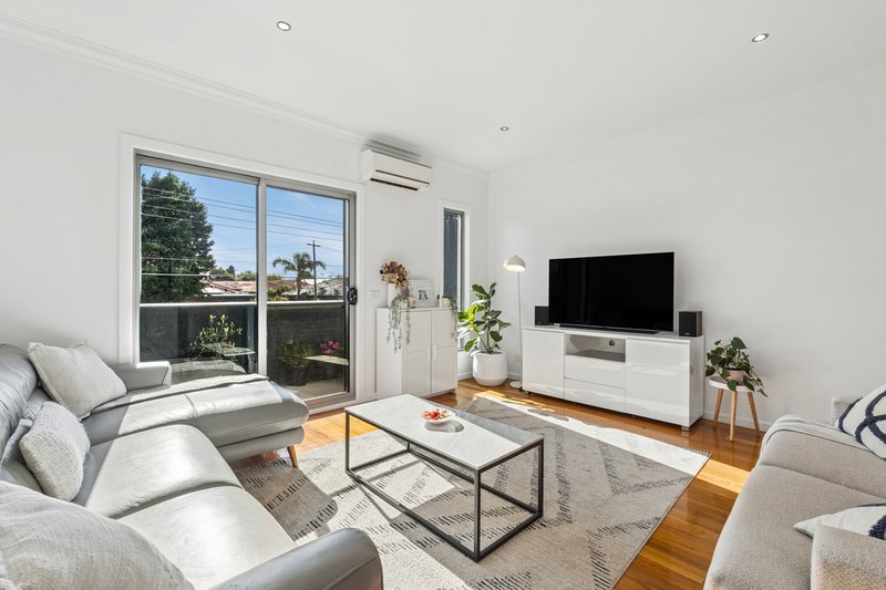 Photo - 2/224 Spring Street, Reservoir VIC 3073 - Image 1