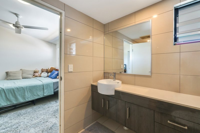 Photo - 22/25 Fairweather Crescent, Coolalinga NT 0839 - Image 13