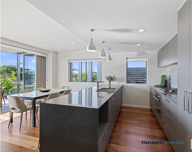 Photo - 22/25 Riverview Terrace, Indooroopilly QLD 4068 - Image 4