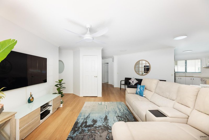 Photo - 22/27-29 Dutton Street, Coolangatta QLD 4225 - Image 6