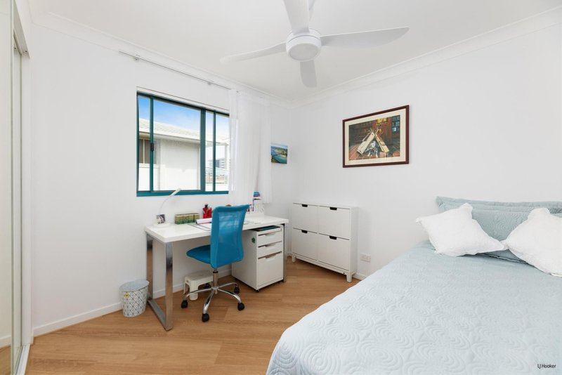 Photo - 22/27-29 Dutton Street, Coolangatta QLD 4225 - Image 9