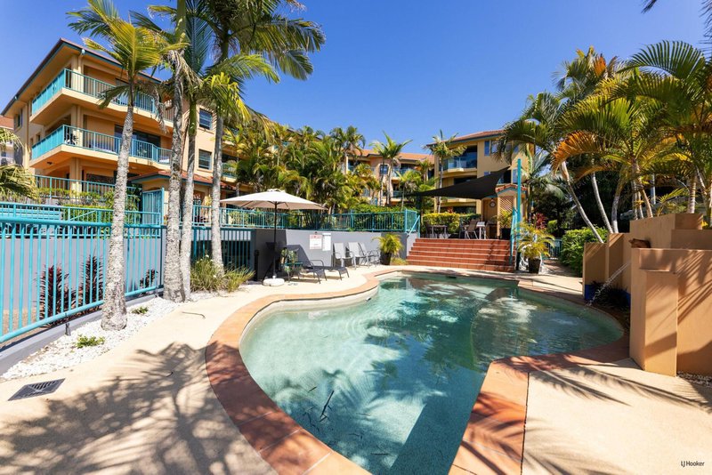 Photo - 22/27-29 Dutton Street, Coolangatta QLD 4225 - Image 12