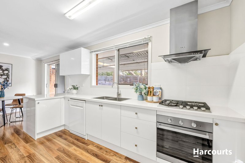Photo - 2/228 Springvale Road, Nunawading VIC 3131 - Image 4