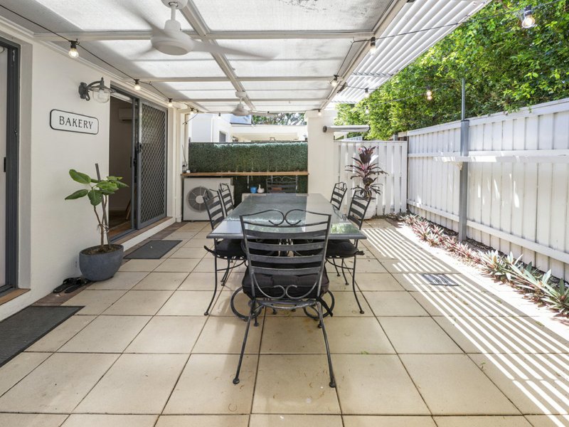 Photo - 2/23-25 Bauer Street, Southport QLD 4215 - Image 18