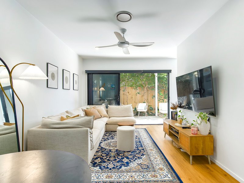 Photo - 2/23 Alicia Street, Nundah QLD 4012 - Image 3