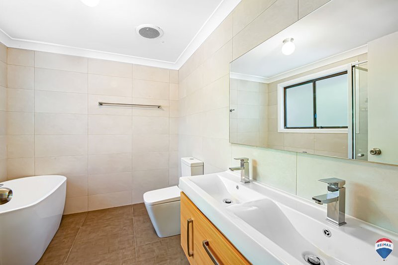 Photo - 2/23 Barber Avenue, Penrith NSW 2750 - Image 6