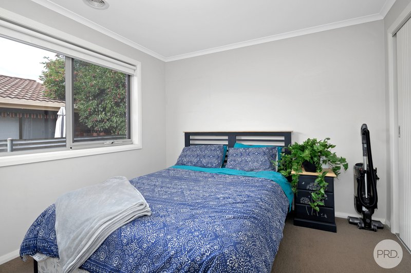 Photo - 2/23 Beverin Street, Sebastopol VIC 3356 - Image 10