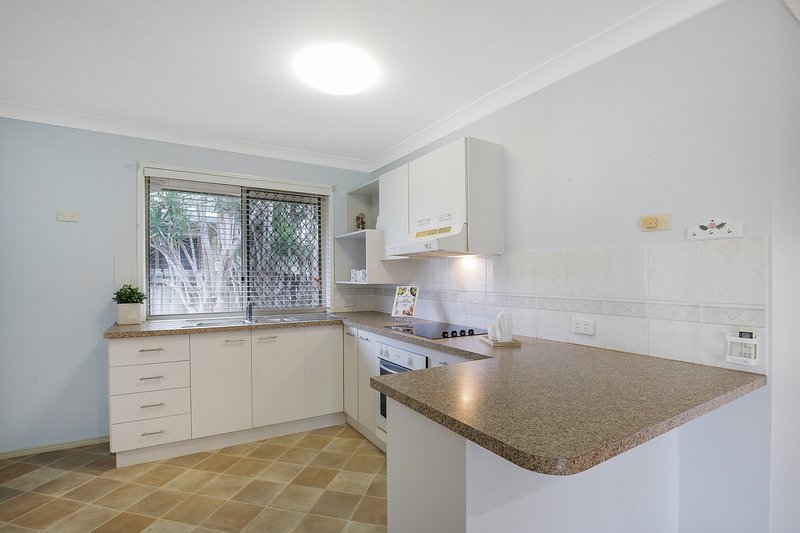 Photo - 2/23 Carrock Street, Alexandra Hills QLD 4161 - Image 2