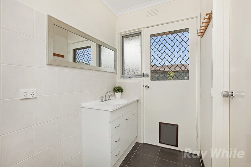 Photo - 2/23 Central Avenue, Boronia VIC 3155 - Image 7