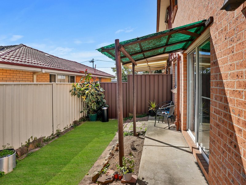 Photo - 2/23 Chester Road, Ingleburn NSW 2565 - Image 8