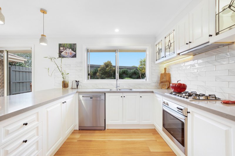 Photo - 2/23 Coolibah Crescent, Bayswater VIC 3153 - Image 4